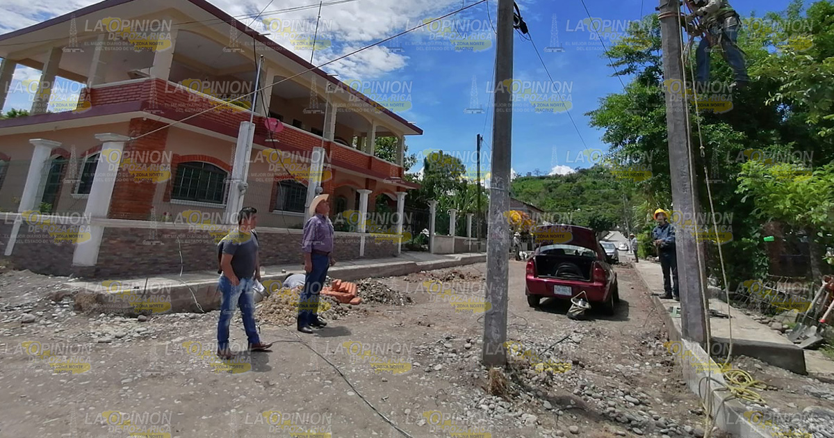 Supervisan obras en beneficio de los espinaltecos