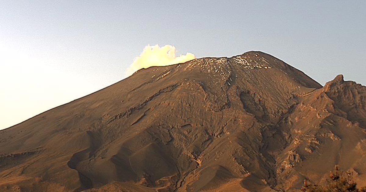 Volcán Popocatépetl emite 28 exhalaciones y un sismo