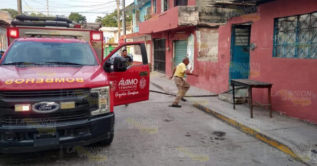 Arde en llamas céntrica vivienda