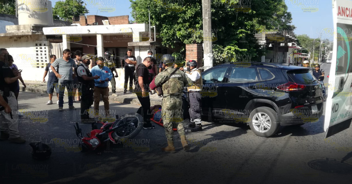 Estrellados en una camioneta Estrellados en una camioneta