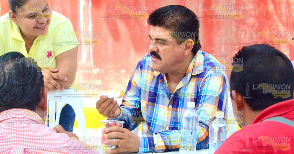 Inaugura Leobardo Gómez calle en Kilómetro 6