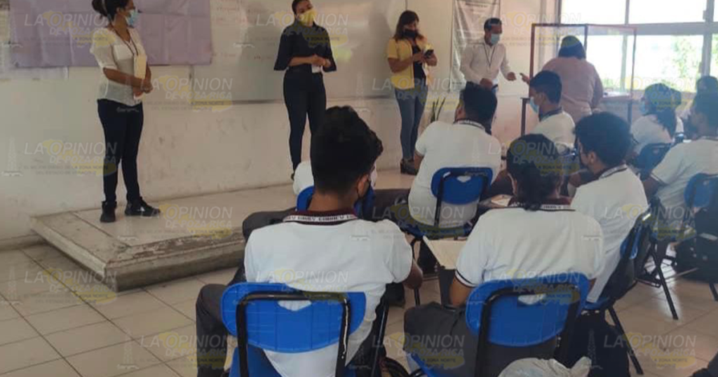 Previenen violencia en contra de las mujeres