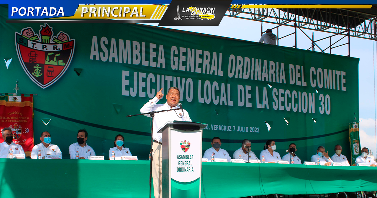 Petroleros emplazan a huelga a PEMEX Petroleros emplazan a huelga a PEMEX