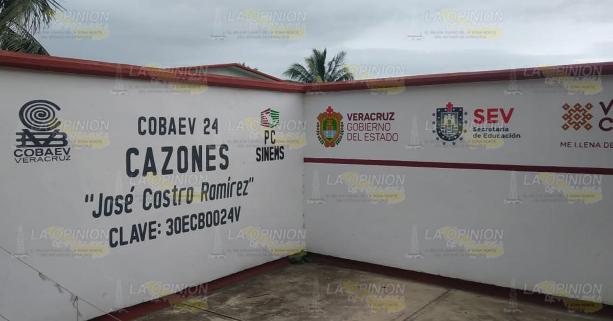 Politizada la ceremonia de graduación del COBAEV 24 Cazones
