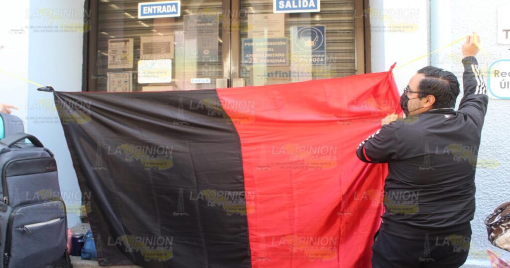 Se van a la huelga en Telmex de Xalapa