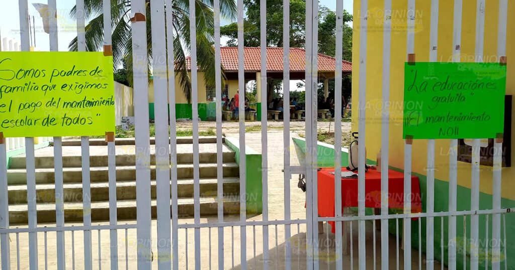 Niegan acceso a alumnos por no pagar cuota de mantenimiento en el Kilómetro 47