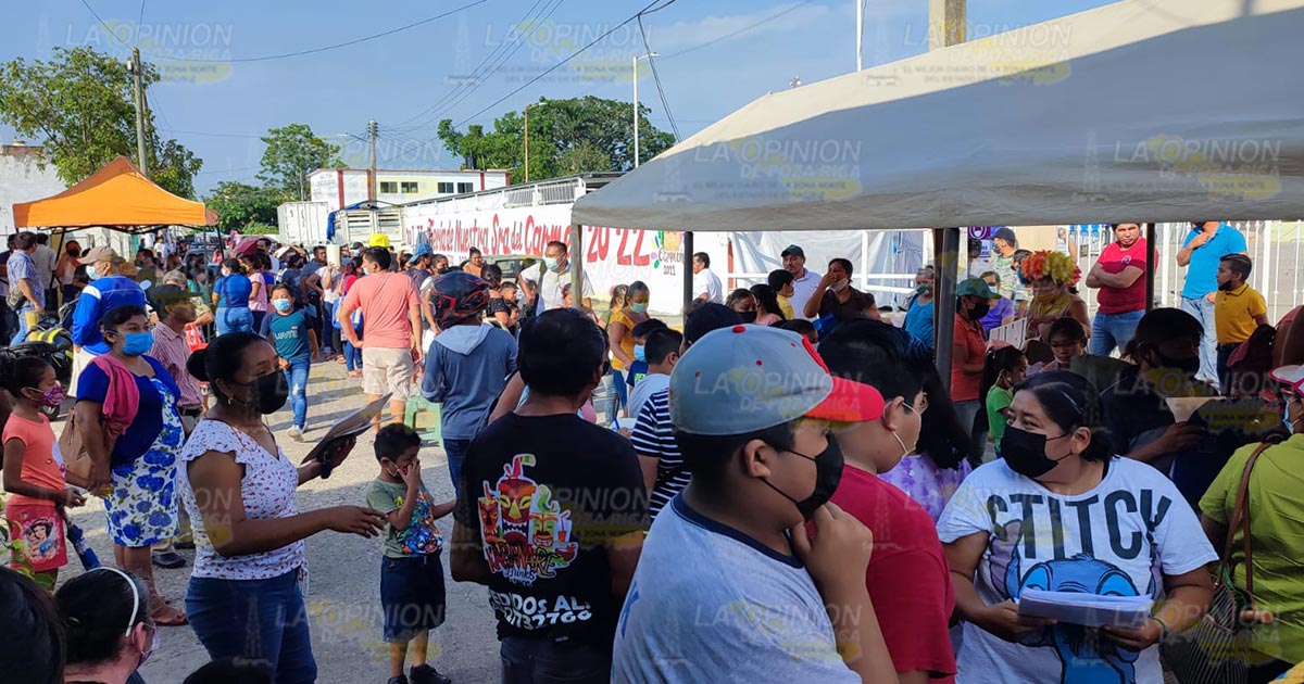 Inicia la vacunación a menores de edad