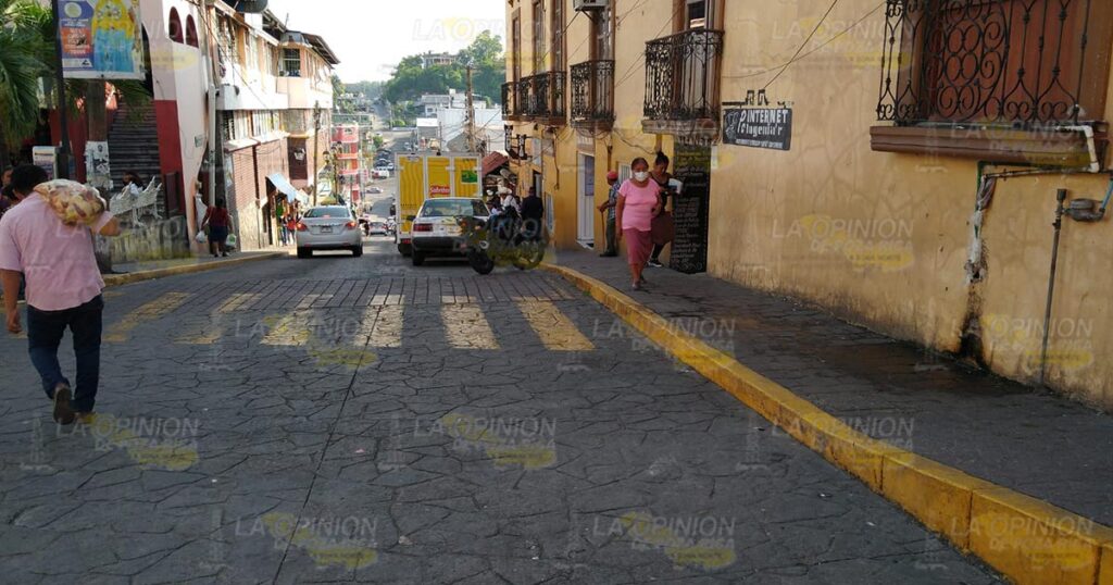 Papantla luce sin comerciantes