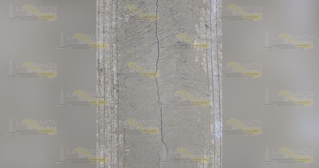 Aún no terminan de pavimentar carretera en Cazones, y ya presente varias fracturas