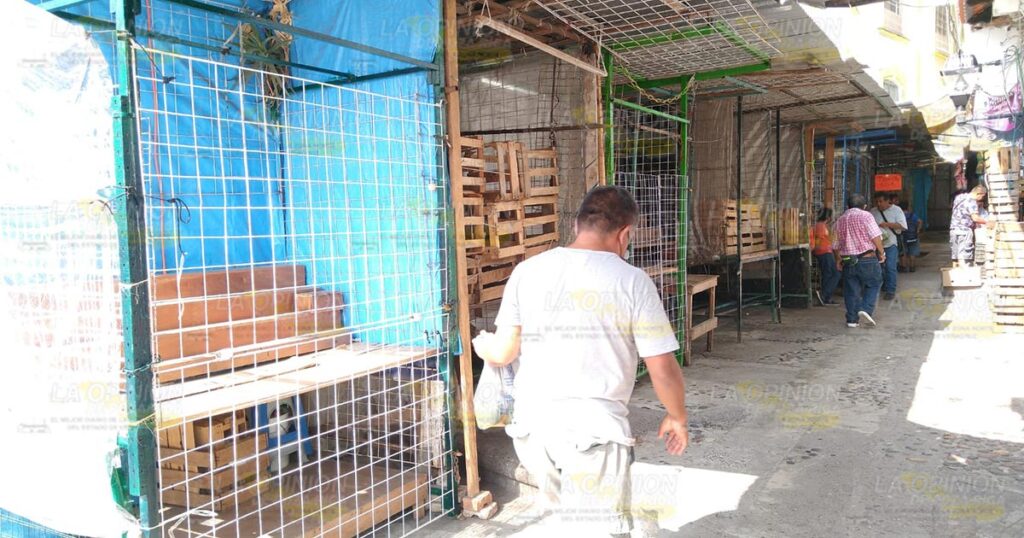 Papantla luce sin comerciantes