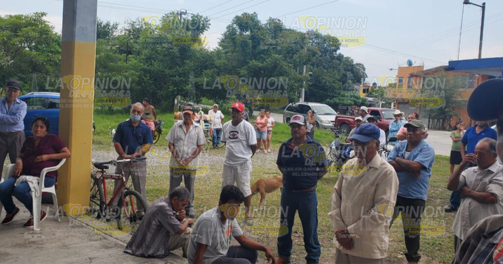Quieren fuera al director de la CAEV
