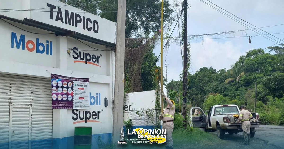 CFE deja sin luz ni agua a Cerro Azul CFE deja sin luz ni agua a Cerro Azul