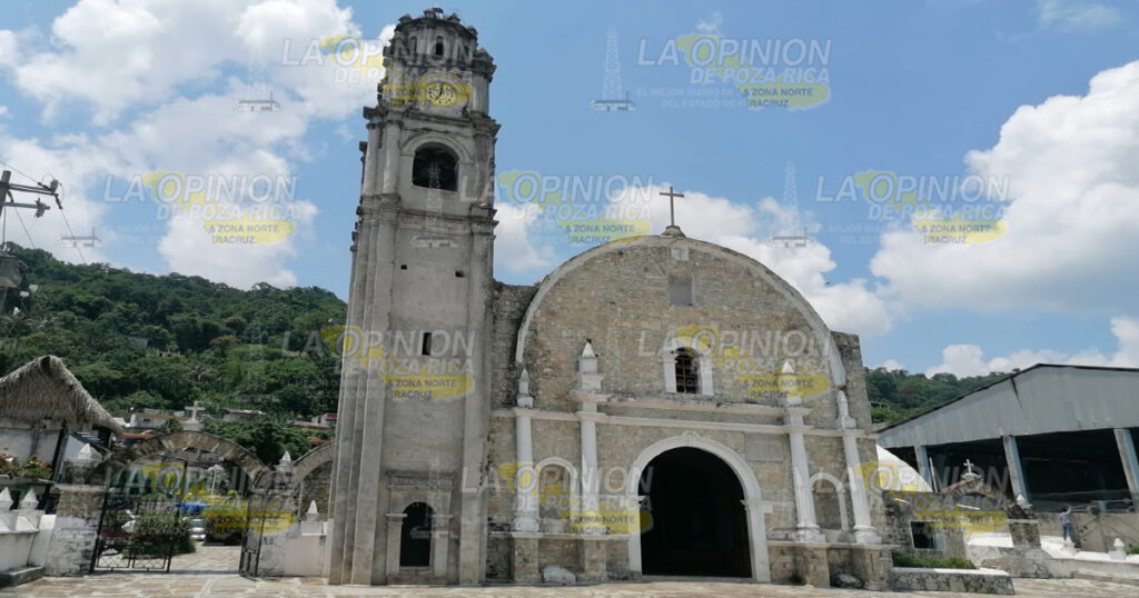 Promueven identidad totonaca en feria de Coxquihui