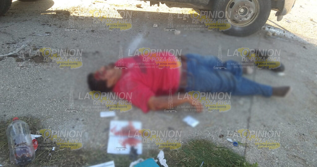 Vuelca camioneta frente a Gaviotas, un lesionado