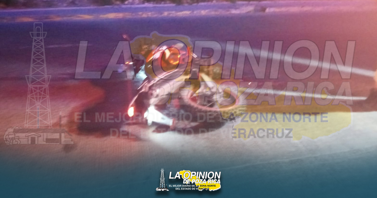 DIRECTOR DE LA CAEV PROVOCA ACCIDENTE