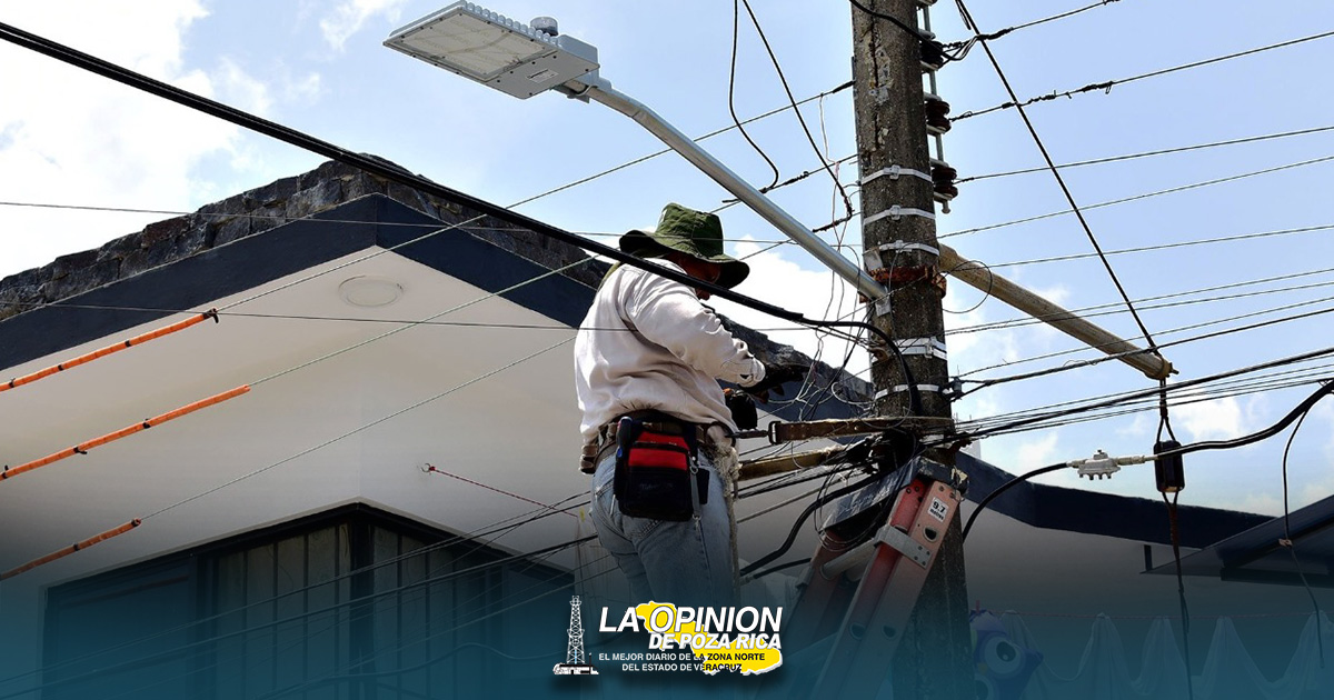 En penumbras la ciudad de Naranjos En penumbras la ciudad de Naranjos