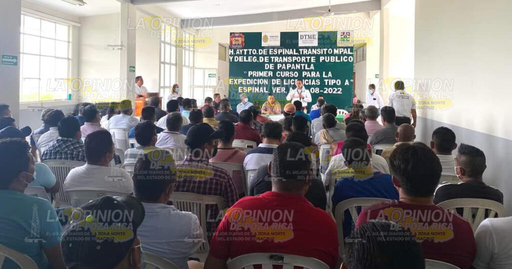 Capacitan a trabajadores del volante