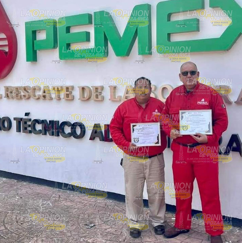 Reconocimiento a bomberos de Naranjos