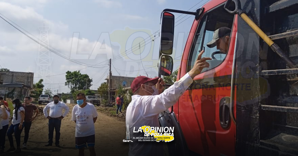 Supervisan obras en El Mirador