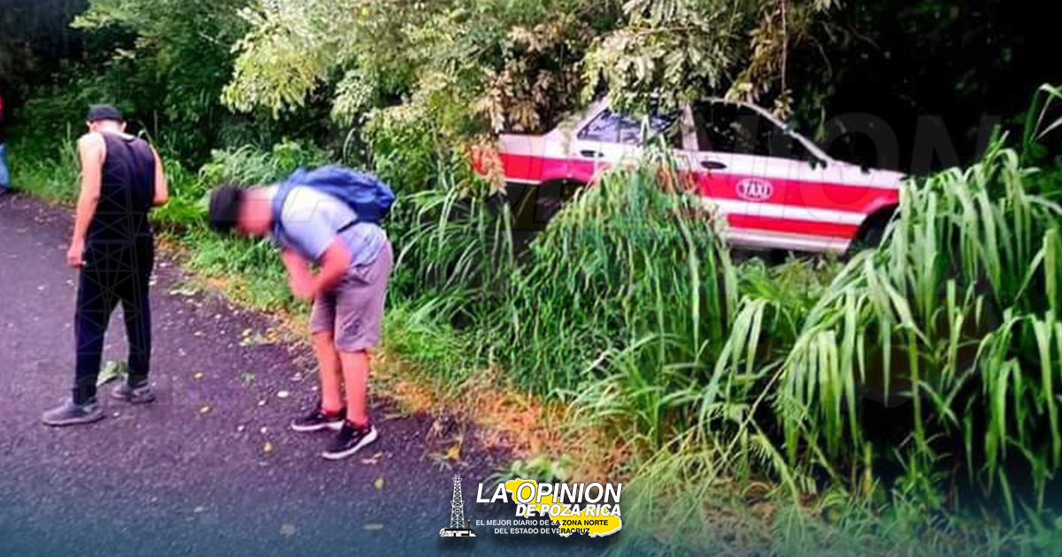 Taxi se sale del camino Taxi se sale del camino