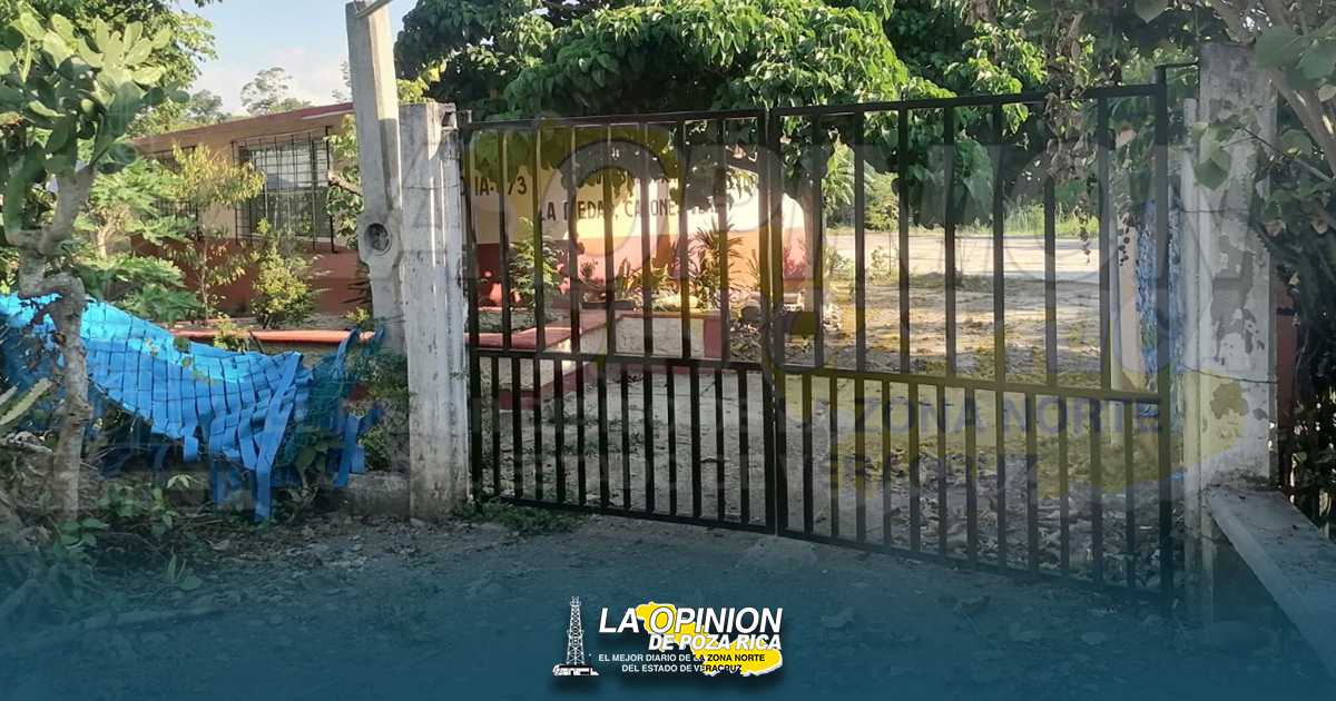 Toman tres escuelas en La Piedad, Cazones Toman tres escuelas en La Piedad, Cazones