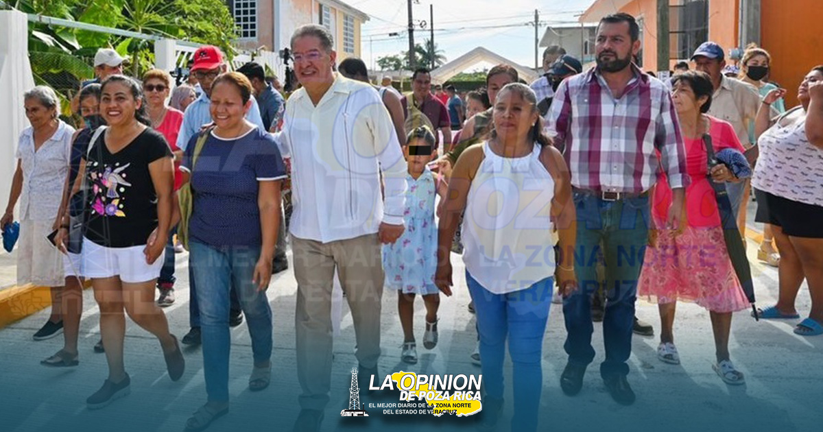 Gobierno de Tuxpan inaugura la pavimentación con concreto hidráulico en la calle Juan Escutia, de la colonia Niños Héroes Tuxpan inaugura la pavimentación con concreto hidráulico