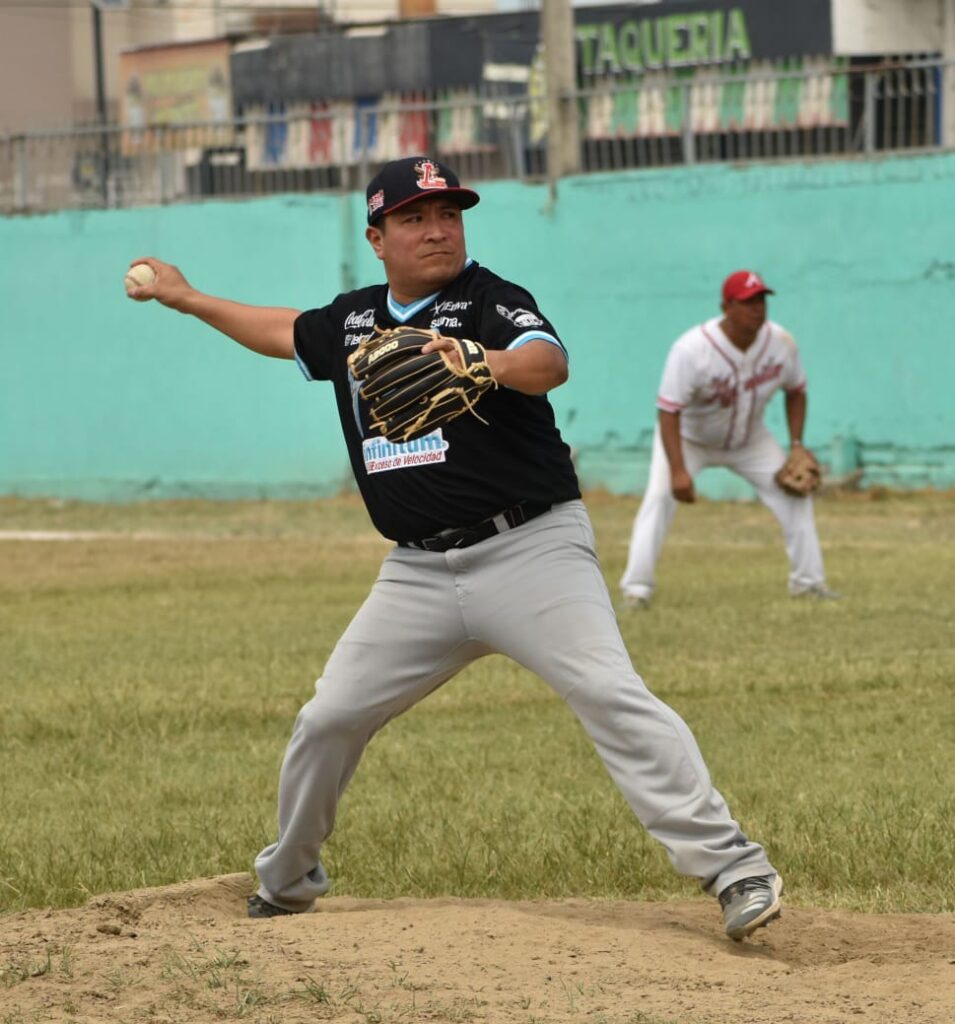 Amigos de Miranda, gana en 12