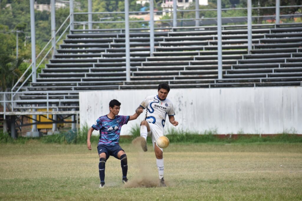 Petromex alza la copa