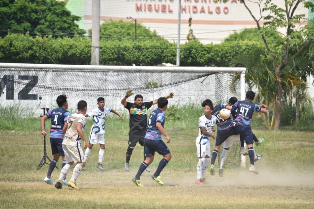 Petromex alza la copa