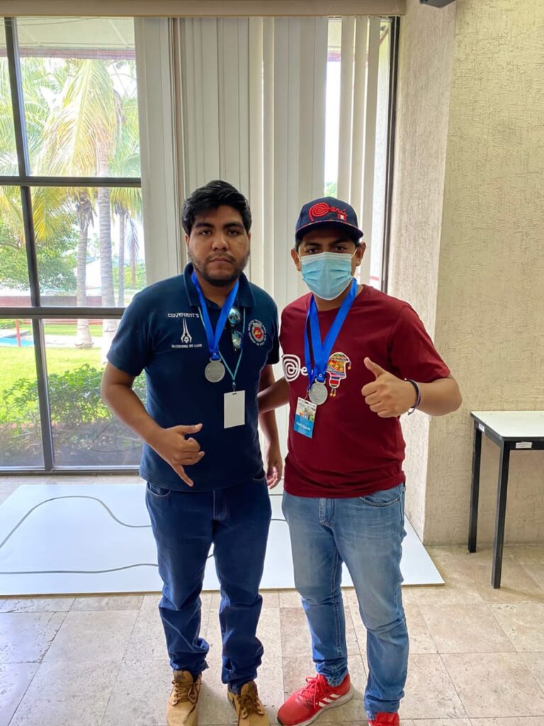 Obtiene ITSPR 13 medallas en torneo Internacional de Robótica