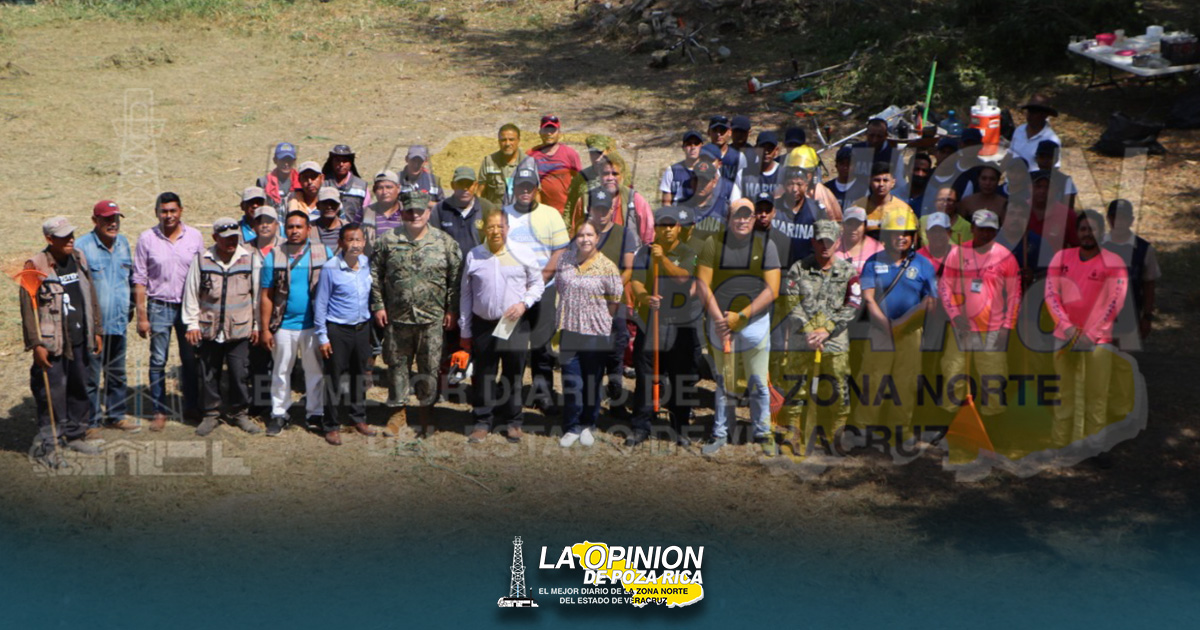 Gobierno de Tuxpan y dependencias de los 3 niveles de gobierno se suman a la limpieza y mantenimiento de escuelas. Gobierno de Tuxpan y dependencias de los 3 niveles de gobierno se suman a la limpieza y mantenimiento de escuelas.