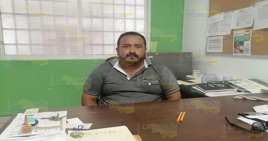 Reparan falla en línea que deja sin agua a algunos sectores de Coatzintla