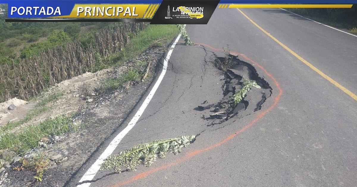 Hundimientos y deslaves en carretera a Plan de Hidalgo Hundimientos y deslaves en carretera a Plan de Hidalgo