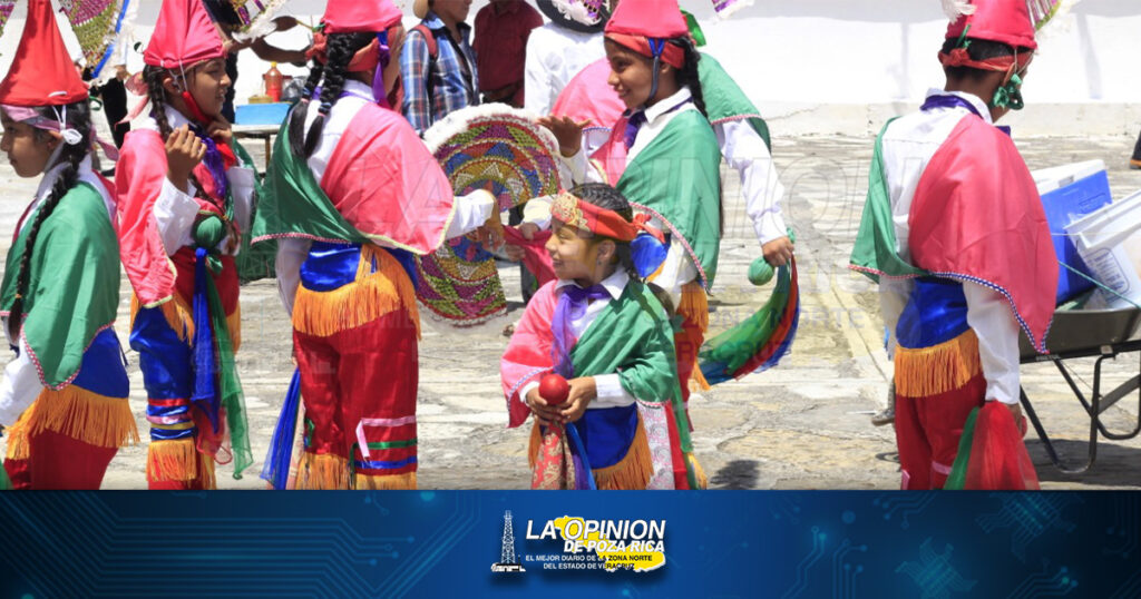 Danzas autóctonas celebran el día de San Mateo Apóstol
