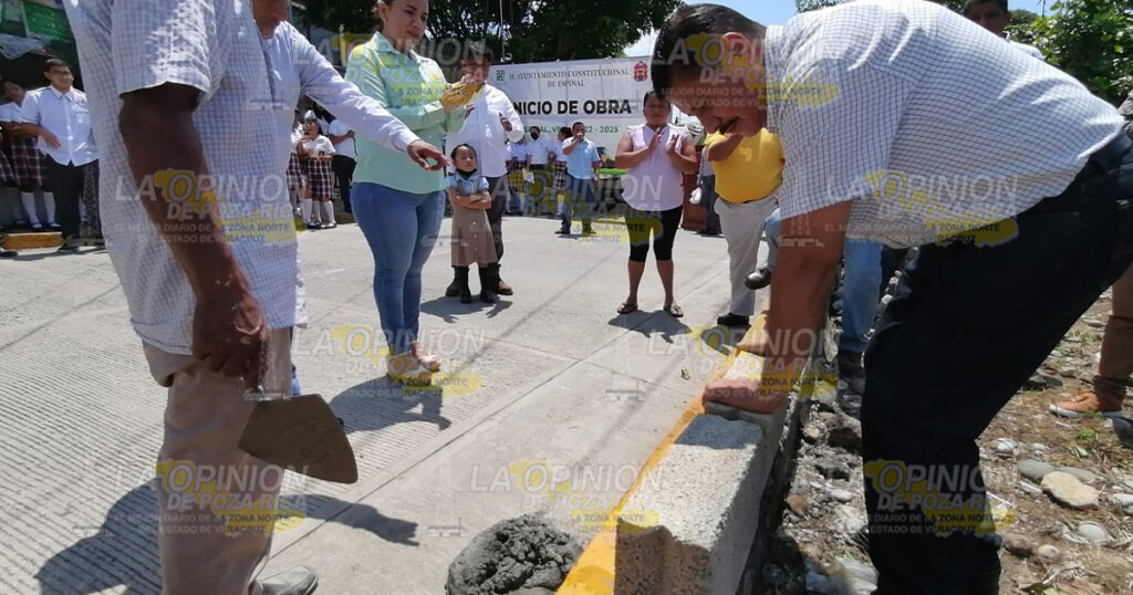 Arranca cercado perimetral de Telebachillerato de Entabladero