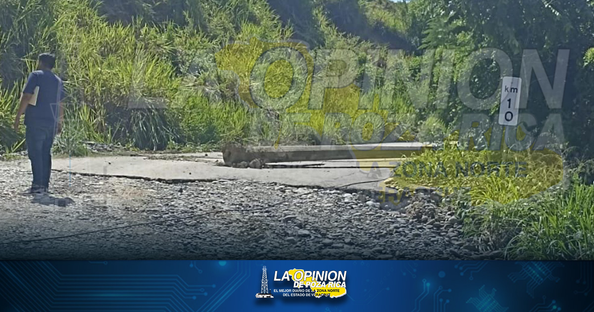 Lluvias derriban poste y comunidades se quedan sin energía Lluvias derriban poste y comunidades se quedan sin energía