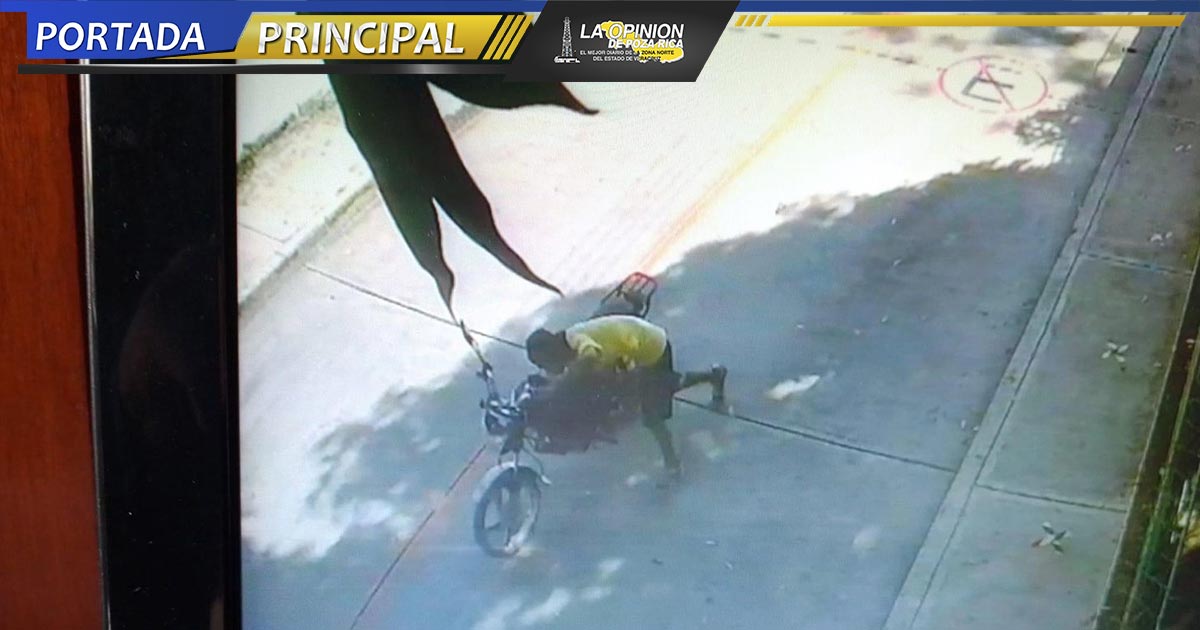 Roban motocicleta afuera del colegio Alejandría
