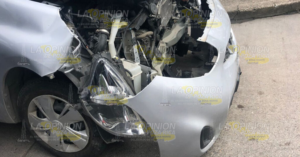 ¡Semaforazo en calle Naranjo!