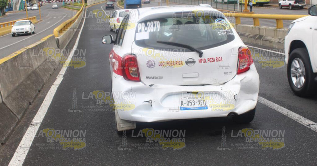 Carambola de cuatro vehículos en Distribuidor Vial