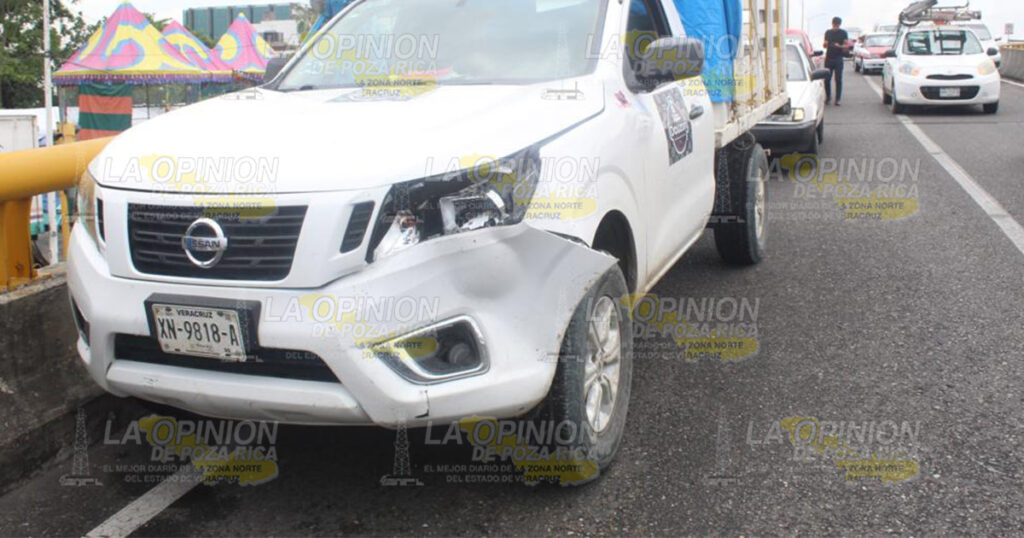 Carambola de cuatro vehículos en Distribuidor Vial