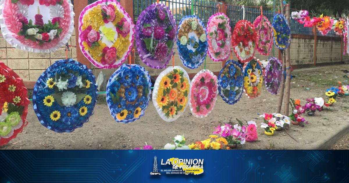Taller de coronas para el Día de Muertos