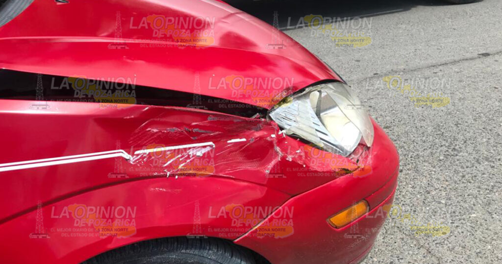 Choca estudiante de secundaria