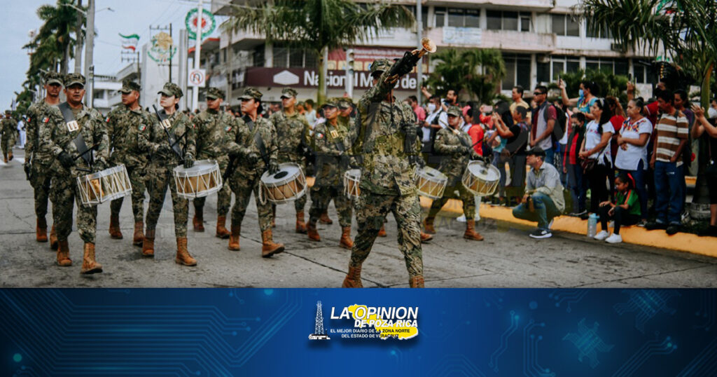 Gran desfile cívico-militar