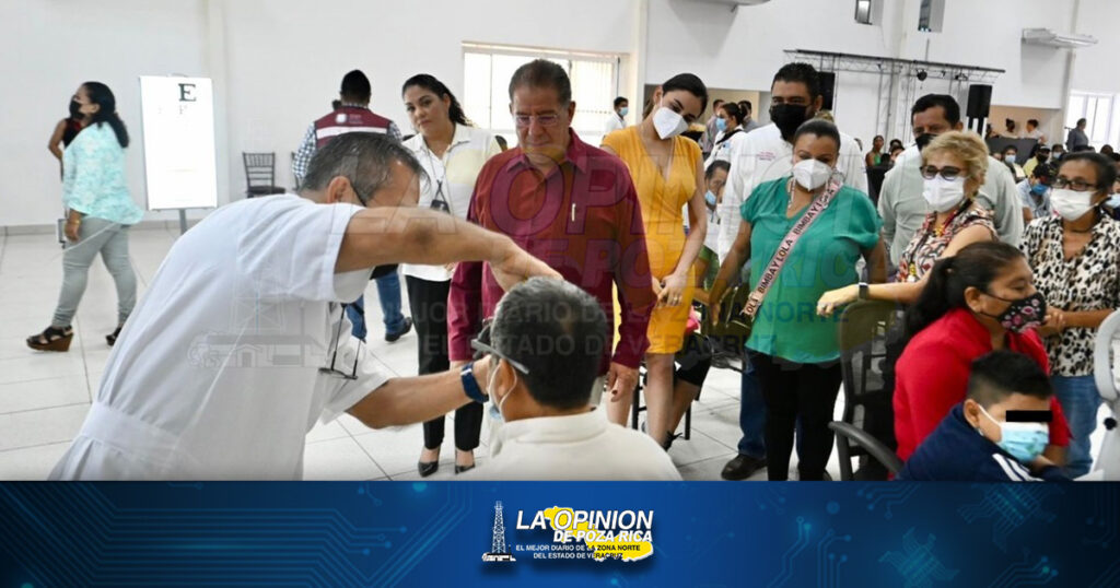 Cientos de personas beneficiadas con la Jornada de Salud Visual, del DIF Tuxpan