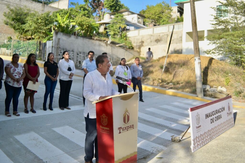 Avanza la transformación de la colonia Rafael Hernández Ochoa