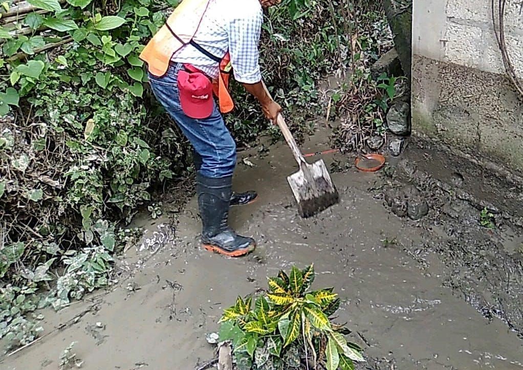 Verifican situación de damnificados