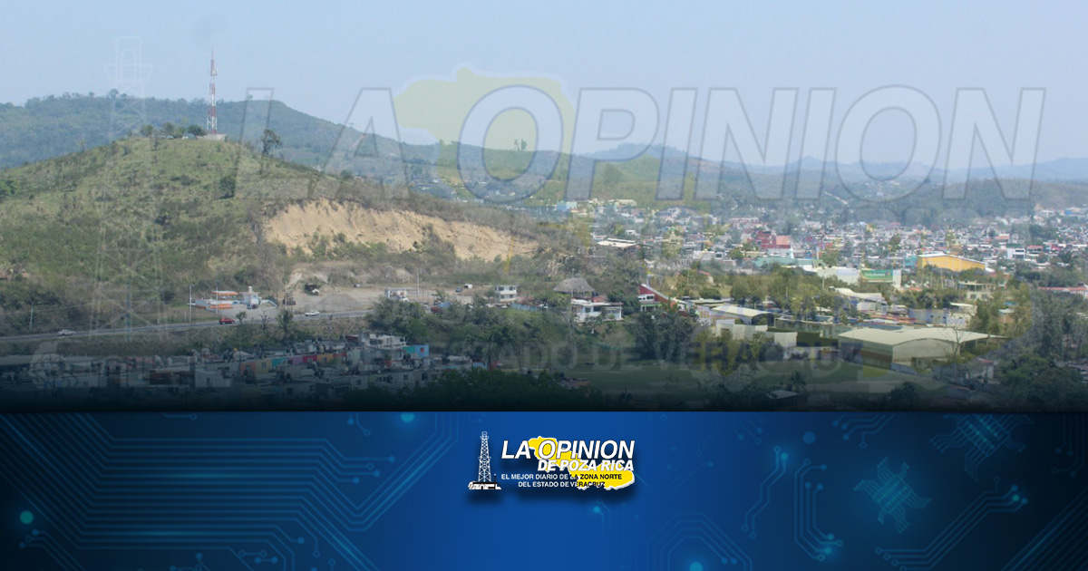 Engañan a familias de Escolín, Coatzintla; les cobran rotoplas que les dijeron serían gratuitos