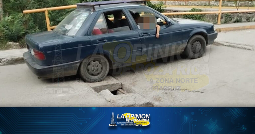 Daños severos en vehículos por circular en el puente que sale de Barrio de Xico hacia Kawatzin