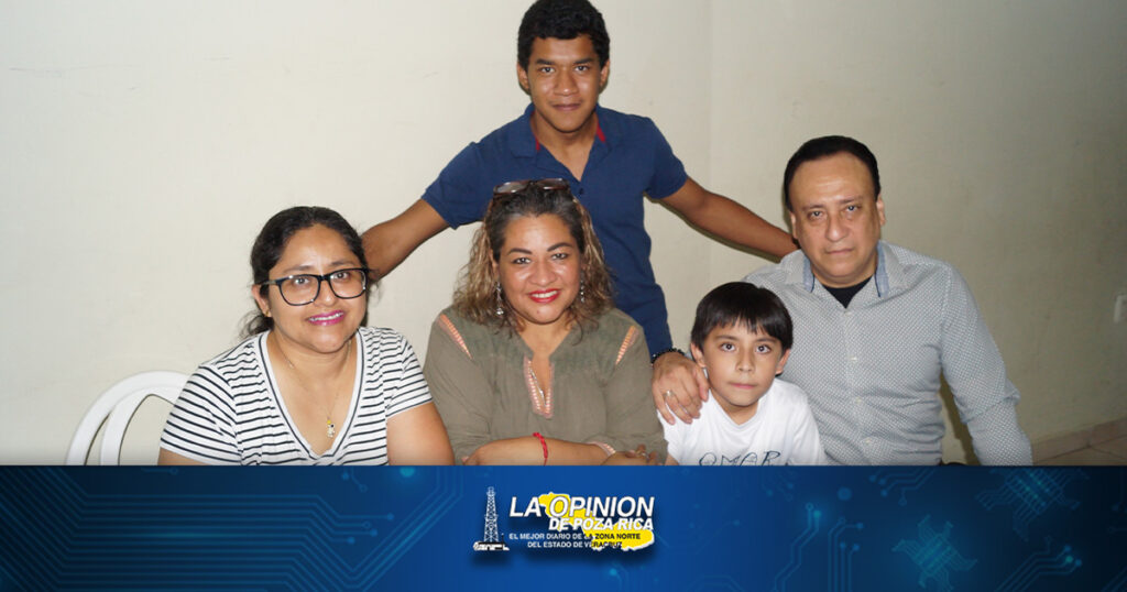¡La Opinión apoya!