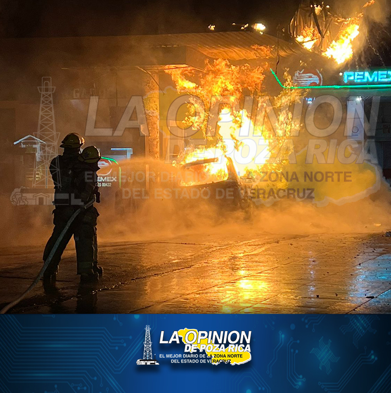 Se incendia Gasolinera en Córdoba Se incendia Gasolinera en Córdoba